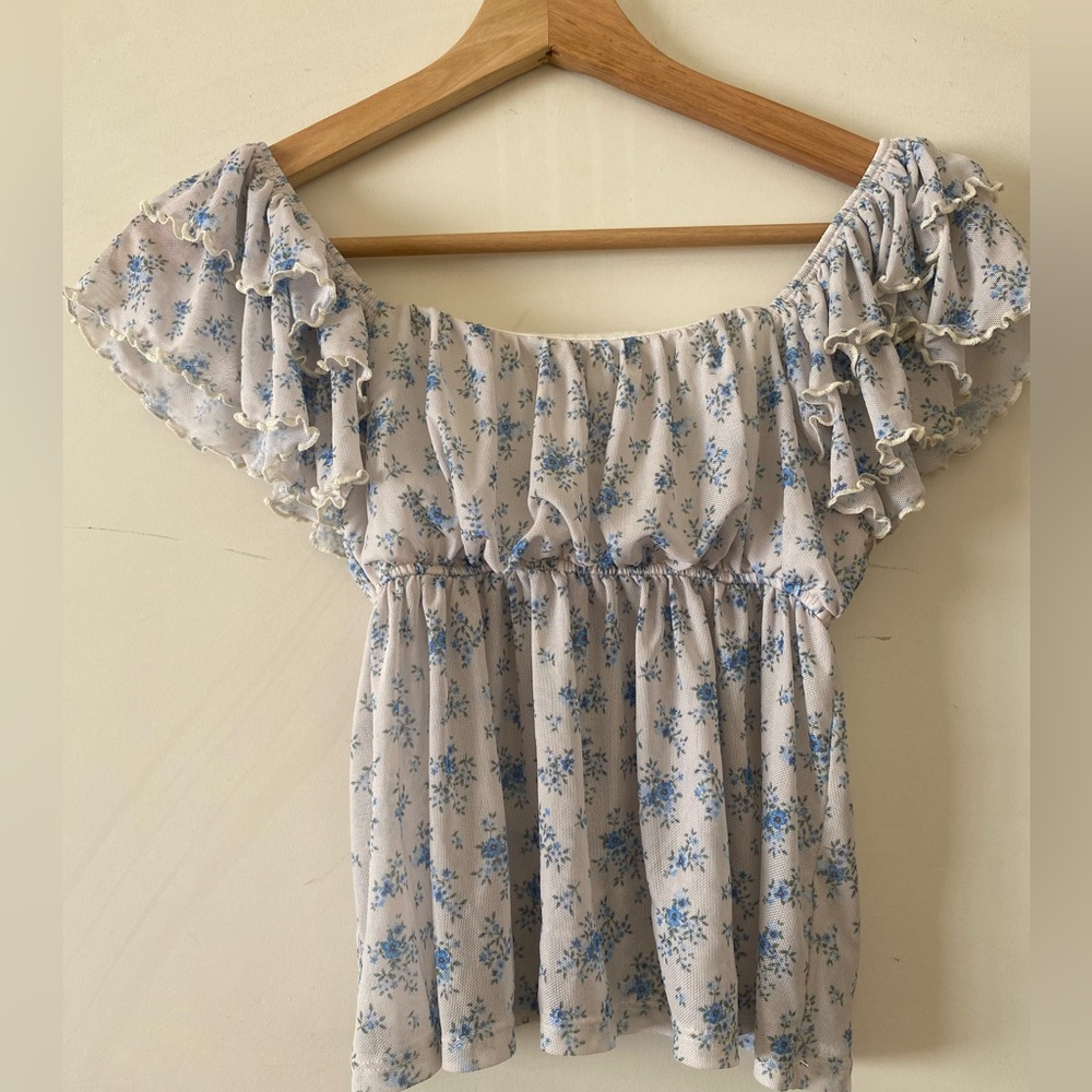 Tilly’s Floral Ruffle Sleeve Top - Blue